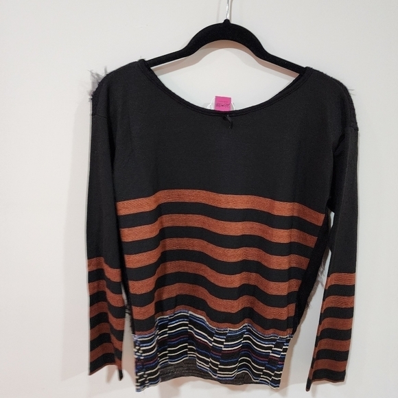 Save the Queen sweater top, size xs - Picture 5 of 7